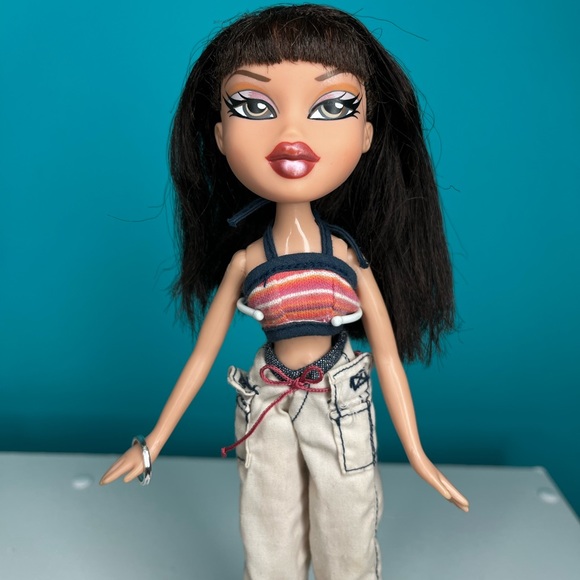 Bratz Beach Party Jade 2002 Limited Edition Doll With Outfit - Picture 8 of 8